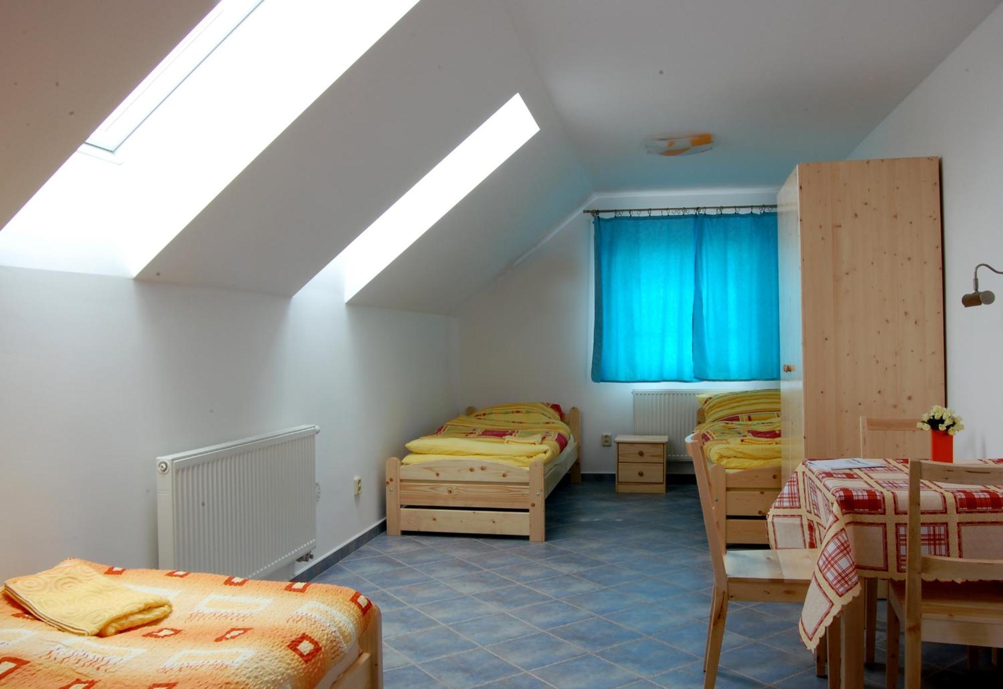 Pension Camp Prager — Fotky 3